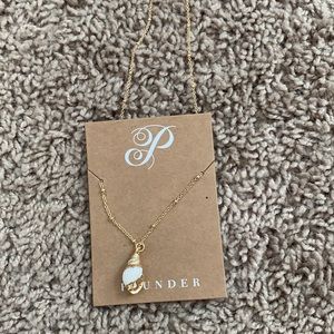NWT plunder necklace